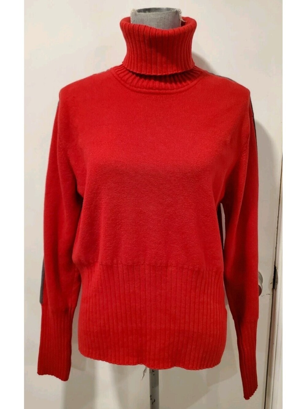 Nike XL Red Knit Gray Striped Sleeve Turtleneck Sweater Vintage Fall 2001